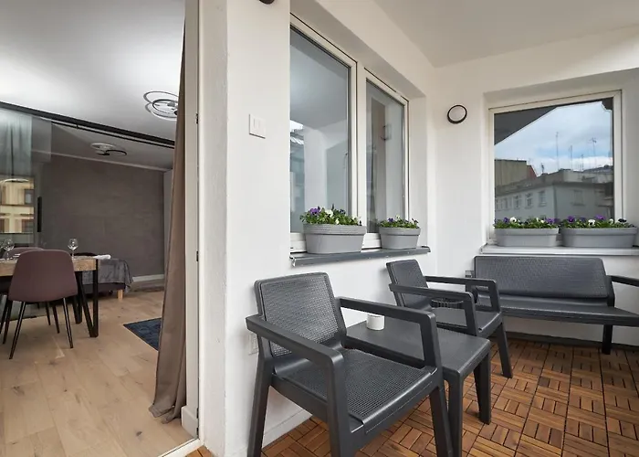 Platinum Apartment - Parking - Klimatyzacja - Winda - Self Check In