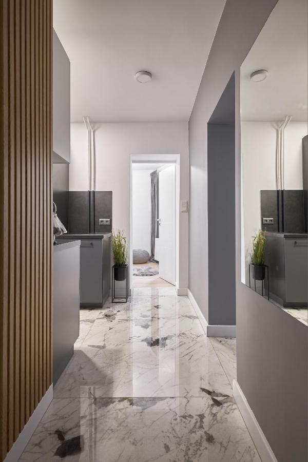 Apartment Platinum - Parking - Klimatyzacja - Winda - Self Check In Breslau